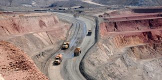 Les États-Unis investissent 900 millions USD supplémentaires dans leur stratégie minière en RDC, portant le total à 1,5 milliard.